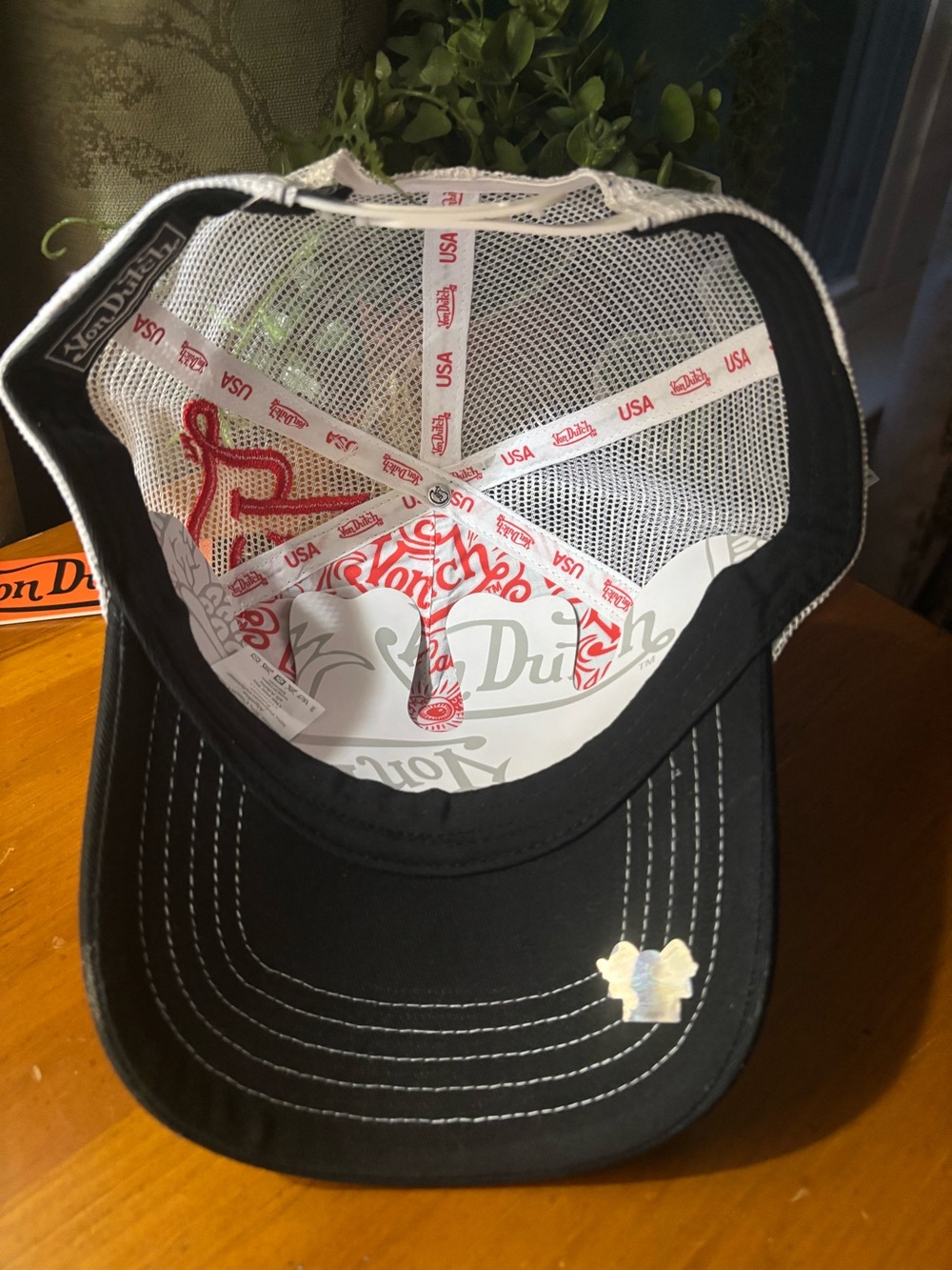Von Dutch Black White Trucker Hat with Red Embroidered Script. New with tags. - Picture 5 of 5